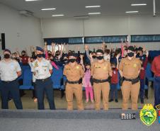 PM faz palestra sobre profissão policial militar no retorno às aulas em Maringá (PR)