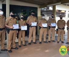 Policiais militares do 4º BPM recebem homenagem de Destaque do Mês e Destaque Operacional