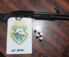 Em Contenda (PR), PM apreende 21 quilos de maconha e uma espingarda em situações distintas