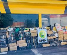 Mais de duas toneladas de maconha são apreendidas pelo BPRv em Cruzeiro do Oeste (PR)