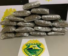Ações distintas da Operação Hórus resultam na apreensão de drogas e na recuperação de carro roubado em regiões fronteiriças do estado