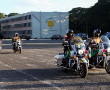 Profissionais de segurança pública são homenageados pelo ministro André Mendonça na APMG, em São José dos Pinhais