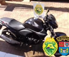 PM prende dois homens e apreende 23 munições e uma motocicleta nos Campos Gerais