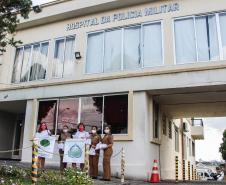 Embaixadoras da Paz Mundial entregam presentes para as profissionais da saúde do Hospital da PM em Curitiba