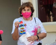 Embaixadoras da Paz Mundial entregam presentes para as profissionais da saúde do Hospital da PM em Curitiba