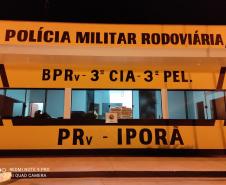 No Noroeste do estado, policiais militares rodoviários apreendem mais de 20 quilos de maconha que seriam levados até Santa Catarina