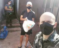 Polícia Ambiental e a sociedade civil organizada de Maringá (PR) doam 100 cestas básicas a famílias e entidades assistenciais