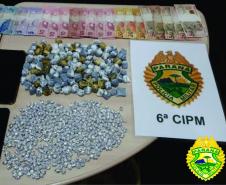 Quatro pessoas são encaminhadas pela PM e mais de 500 porções de crack e maconha são apreendidas em Jardim Alegre, no Norte do estado