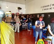 Durante AIFU em Rolândia, no Norte do Paraná, PM interdita dois estabelecimentos comerciais e aplica diversas notificações