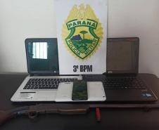 No Sudoeste do estado, PM encaminha cinco pessoas e apreende duas armas de fogo, 130 gramas de maconha e 80 pedras de crack