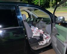 BPRv apreende carro carregado com 1,5 mil pacotes de cigarros e 50 pneus contrabandeados no Oeste do estado
