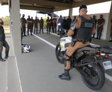 Policiais da ROCAM ministram instrução de pilotagem defensivas a militares das Forças Armadas em Curitiba