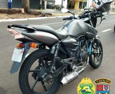 Durante final de semana, PM encaminha 12 pessoas por crimes diversos, apreende drogas e armas de fogo no Noroeste do Paraná