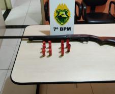Em ocorrências distintas, PM apreende cinco armas de fogo e encaminha três suspeitos em Rondon (PR)