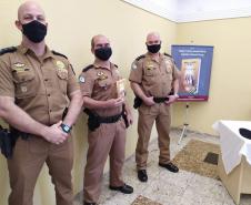 Oficiais da PM lançam livro sobre emprego de bastões em ocorrências policiais