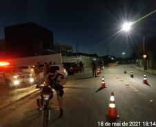Equipe de Trânsito da PM recolhe veículos irregulares e lavra infrações de trânsito durante operações na Região Metropolitana