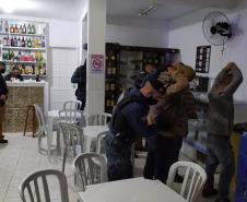 Seis estabelecimentos comerciais irregulares são flagrados pela AIFU durante operação na Capital