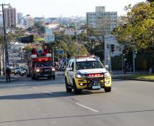 Polícia Militar e Corpo de Bombeiros fazem o cortejo fúnebre do ex-governador Jaime Lerner