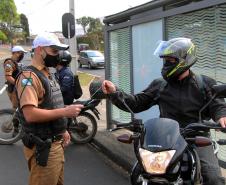 Metade dos acidentes de trânsito em Curitiba envolve motociclistas, diz estudo do BPTran