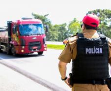 Polícia Rodoviária intensifica fiscalização nas estradas estaduais durante o feriado