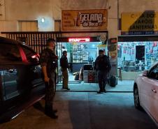 AIFU faz fiscalizações na Capital e apreende 30 essências de narguilé contrabandeados; 15 pessoas são abordadas 