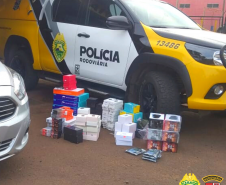 Polícia rodoviária apreende cargas de cigarro e eletrônicos contrabandeados em ocorrências distintas, no Noroeste do Paraná 