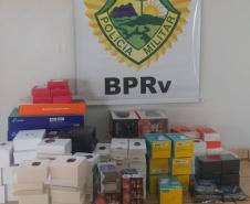 Polícia rodoviária apreende cargas de cigarro e eletrônicos contrabandeados em ocorrências distintas, no Noroeste do Paraná 