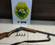 No Sudoeste do Paraná, PM apreende duas armas de fogo e encaminha suspeitos, em ações distintas