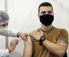 Quase 90% do efetivo da Polícia Militar já recebeu a primeira dose da vacina contra o coronavírus