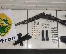 Ação conjunta do BPFron e do NOC da Polícia Civil apreenderam duas armas de fogo e munições em Ivaté, no Noroeste do estado