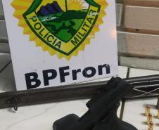 Ação conjunta do BPFron e do NOC da Polícia Civil apreenderam duas armas de fogo e munições em Ivaté, no Noroeste do estado