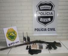 Ação conjunta do BPFron e do NOC da Polícia Civil apreenderam duas armas de fogo e munições em Ivaté, no Noroeste do estado