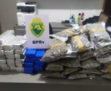 Mais de 36 quilos de maconha e skunk são apreendidos pela Polícia Rodoviária em Londrina (PR)