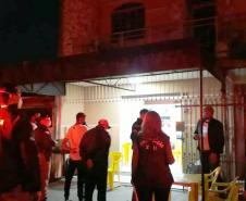 Fiscalização flagra festas e dispersa aglomerações com mais de mil pessoas em Curitiba