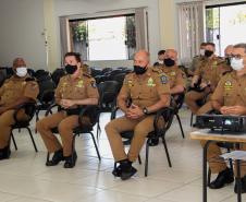 Comandante-Geral visita batalhão de Maringá e conversa com oficiais da PM e do Corpo de Bombeiros