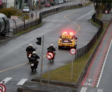 Cerca de 70 policiais reforçam o policiamento na região Leste de Curitiba