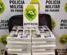 Em situações distintas, equipes do BPFron apreende 100 pacotes de cigarros e mais de 900 gramas de maconha no Oeste do estado