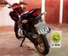Em Maringá, PM encaminha envolvidos por furtos e receptação de moto furtada