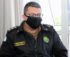 Soldado Kaseker da PMPR recebe valor arrecadado com campanha solidária promovida por associações da classe policial militar