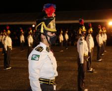 Formatura de 42 aspirantes marca os 50 anos de criação da Academia Policial Militar do Guatupê