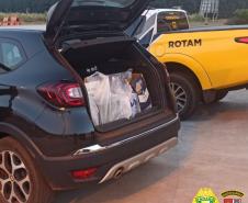 Em ações separadas, Polícia Rodoviária apreende mais de 90 litros de bebida contrabandeada e encaminha suspeito por tráfico, no interior do estado