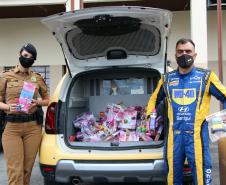 PM faz campanha de arrecadação de brinquedos para o Dia das Crianças em Curitiba
