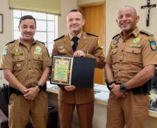  Subcomandante-Geral entrega Medalha Coronel Sarmento a comandante de unidade de Guarapuava