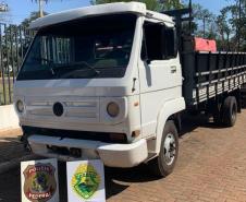 Em ocorrências separadas, PM e PF apreendem mais de R$ 500 mil em cigarro contrabandeado na cidade de Entre Rios do Oeste (PR)