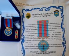 Coordenador do GAECO de Curitiba recebe medalha da Corregedoria-Geral da PMPR