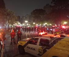 Operação da AIFU reforça policiamento em pontos de aglomeração e oito pessoas são encaminhadas, em Curitiba