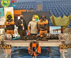 Policiais militares de Paranaguá (PR) participam de exposição do Projeto Paraná Cidadão