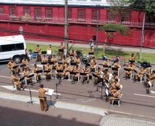 Banda de Música da PM faz apresentação especial para as crianças do Hospital Pequeno Príncipe