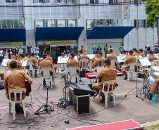 Banda de Música da PM faz apresentação especial para as crianças do Hospital Pequeno Príncipe