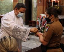 Missa de Ação de Graças celebra a vida dos policiais militares e veteranos são homenageados na Capital